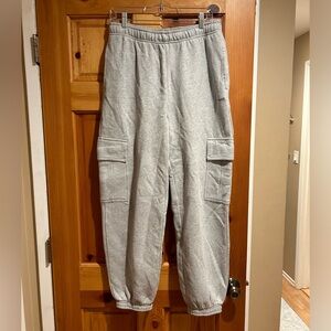 Aritzia cargo sweatpants, never been worn